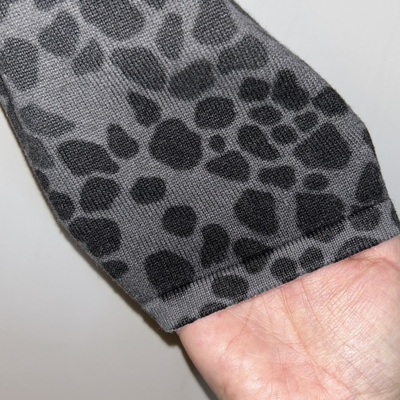 Alfred Dunner Animal Print Lightweight Sweater Size PM - Picture 5 of 6